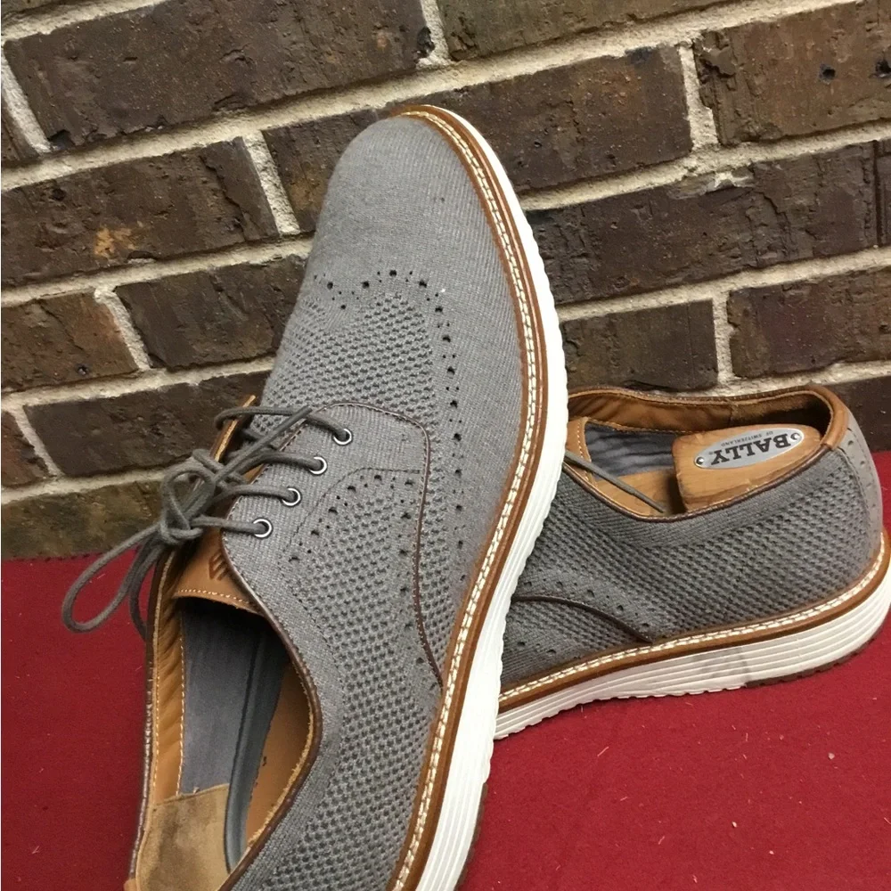 Johnston & Murphy Gray Knit Oxford with Brown Trim